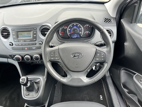 1.0 SE Hatchback 5dr Petrol Manual Euro 6 (67 ps)