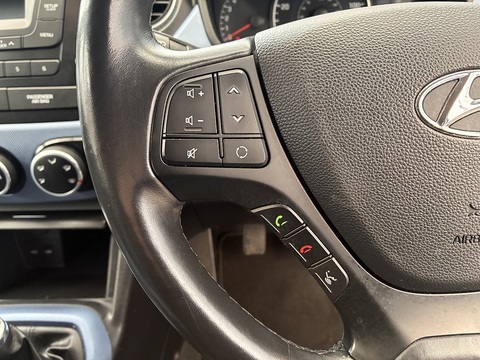 1.2 Premium Hatchback 5dr Petrol Manual Euro 5 (87 ps)