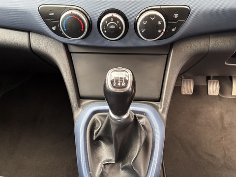 1.2 Premium Hatchback 5dr Petrol Manual Euro 5 (87 ps)