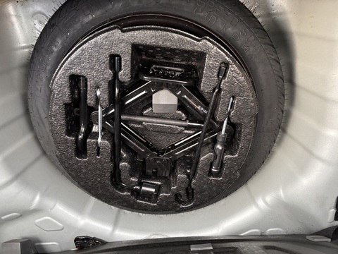 1.2 Premium Hatchback 5dr Petrol Manual Euro 5 (87 ps)