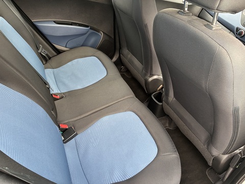 1.2 Premium Hatchback 5dr Petrol Manual Euro 5 (87 ps)