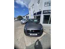 Jaguar E-PACE D180 R-Dynamic S 