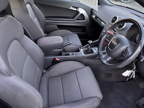 1.6 TDI Sport Convertible 2dr Diesel Manual Euro 5 (s/s) (105 ps)