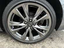 Lexus ES 300h F Sport