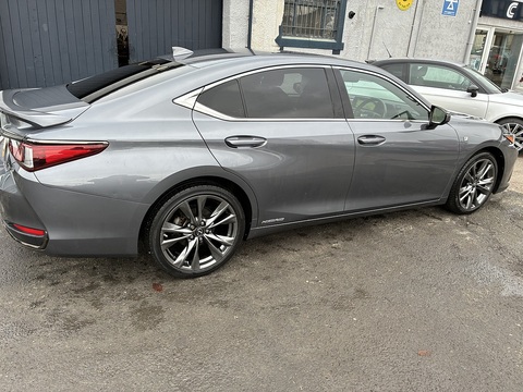 2.5 300h F Sport Saloon 4dr Petrol Hybrid E-CVT Euro 6 (s/s) (218 ps)