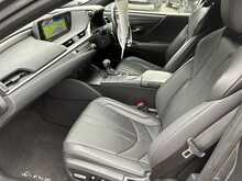 Lexus ES 300h F Sport