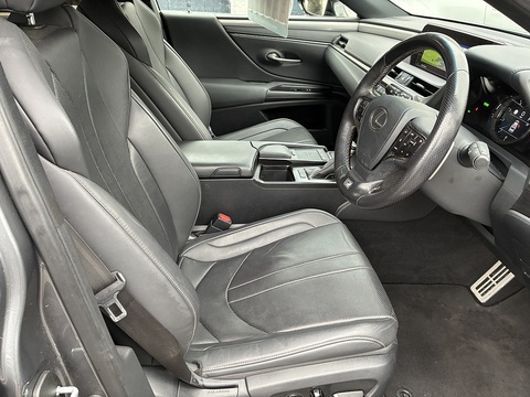 2.5 300h F Sport Saloon 4dr Petrol Hybrid E-CVT Euro 6 (s/s) (218 ps)