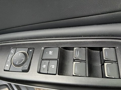 2.5 300h F Sport Saloon 4dr Petrol Hybrid E-CVT Euro 6 (s/s) (218 ps)