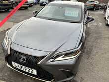 Lexus ES 300h F Sport