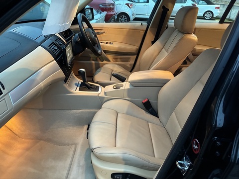 3.0 sd SE SUV 5dr Diesel Steptronic 4WD Euro 4 (286 ps)