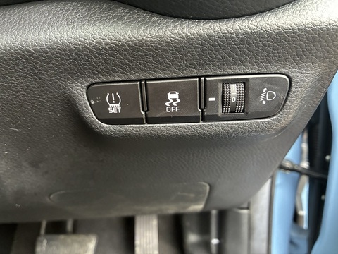 1.25 2 Hatchback 5dr Petrol Auto Euro 6 (83 bhp)