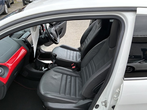 108 Gt Line 1.2 5dr Hatchback Manual Petrol