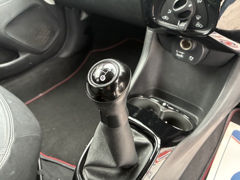 108 Gt Line 1.2 5dr Hatchback Manual Petrol