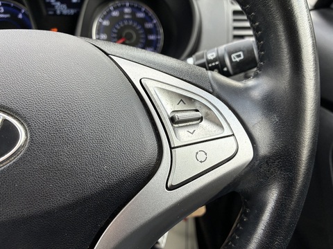 1.6 CRDi Blue Drive Premium Hatchback 5dr Diesel Manual Euro 6 (s/s) (115 ps)