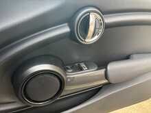 MINI Hatch Cooper