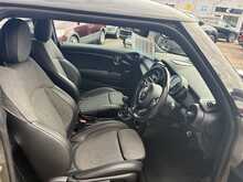 MINI Hatch Cooper