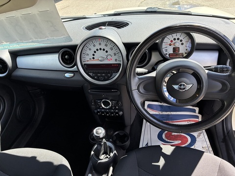 Mini One Hatchback 1.6 Manual Petrol