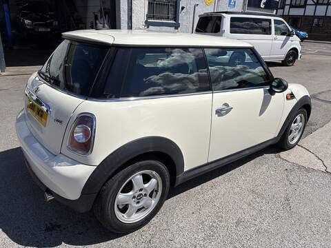 Mini One Hatchback 1.6 Manual Petrol