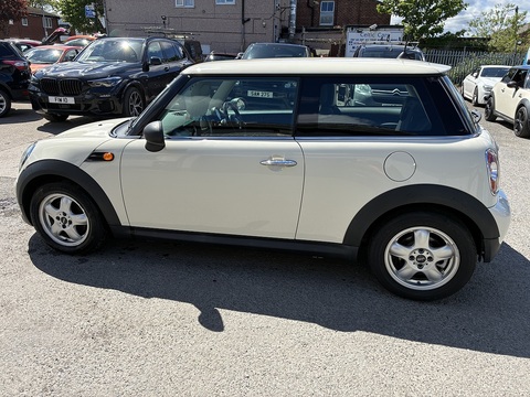 Mini One Hatchback 1.6 Manual Petrol