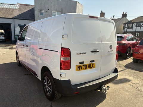 2.0 BlueHDi 1400 Professional Standard Panel Van 6dr Diesel Manual MWB Euro 6 (s/s) (120 ps)