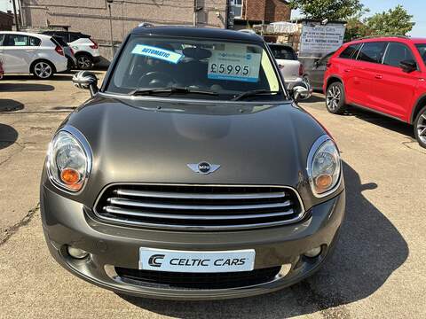 2.0 Cooper D SUV 5dr Diesel Auto Euro 5 (112 ps)