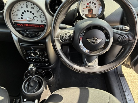 2.0 Cooper D SUV 5dr Diesel Auto Euro 5 (112 ps)