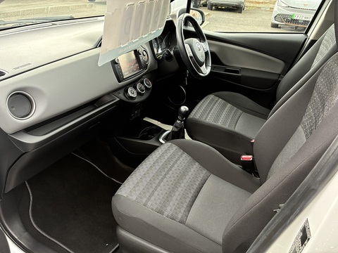 Yaris Vvt-I Icon Hatchback 1.3 Manual Petrol