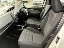 Toyota Yaris Vvt-I Icon