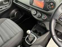 Toyota Yaris Vvt-I Icon