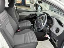 Toyota Yaris Vvt-I Icon