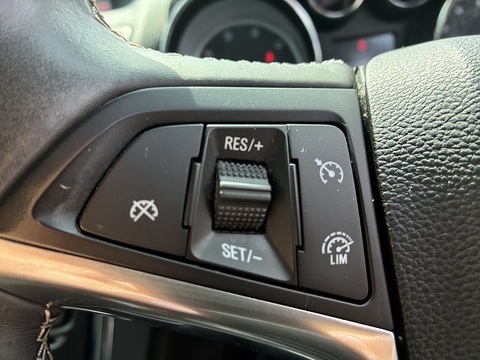 Mokka Se Cdti S/S Hatchback 1.6 Manual Diesel