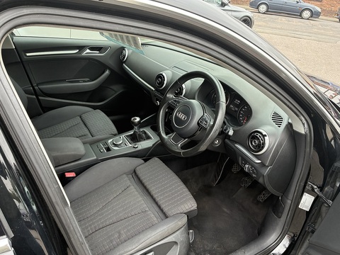 2.0 TDI Sport Sportback 5dr Diesel Manual Euro 5 (s/s) (150 ps)