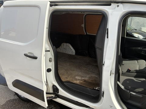 1.5 Turbo D 2300 Sportive Panel Van 4dr Diesel Manual L2 H1 Euro 6 (100 ps)