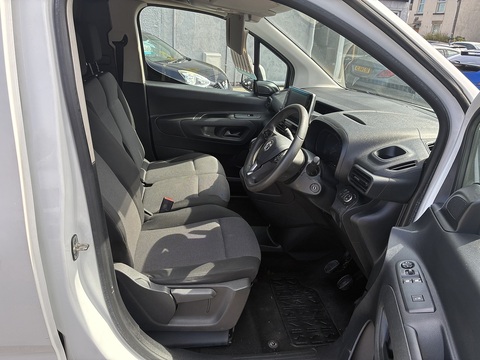 1.5 Turbo D 2300 Sportive Panel Van 4dr Diesel Manual L2 H1 Euro 6 (100 ps)