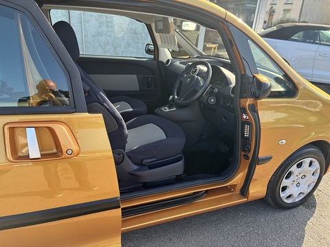 1.6 16v Dolce Hatchback 3dr Petrol Automatic (156 g/km, 110 bhp)