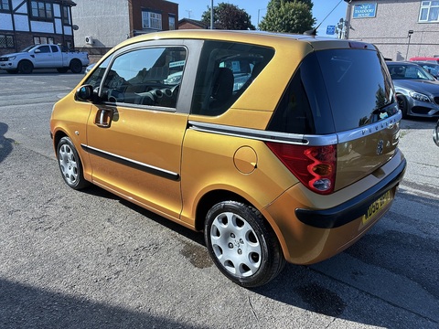 1.6 16v Dolce Hatchback 3dr Petrol Automatic (156 g/km, 110 bhp)