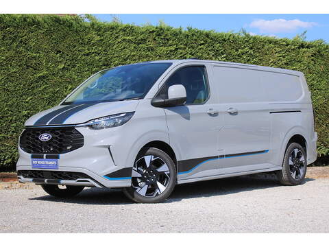 Sport 320 L2 170ps Diesel Automatic - 19" Alloys - Heated steering wheel 1996 5dr Panel Van Automatic Diesel