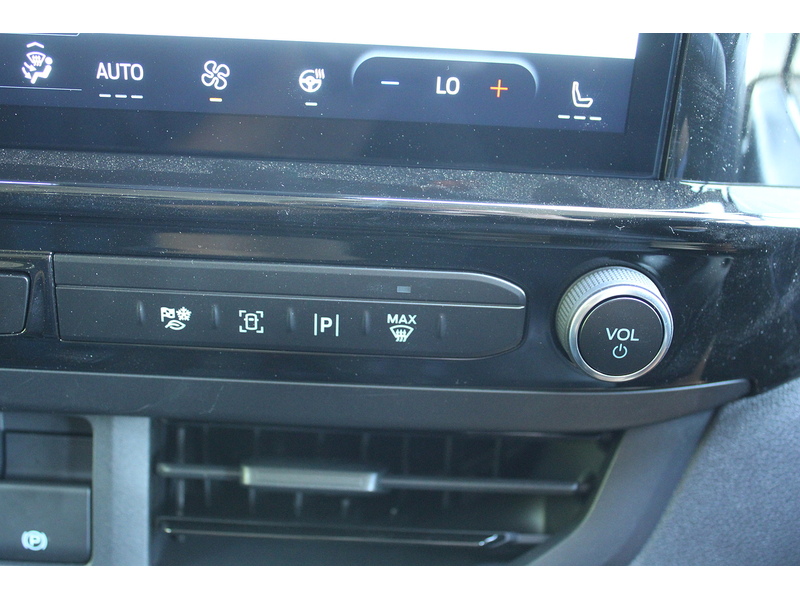 Ford Sport 320 L2 170ps Diesel Automatic - 19