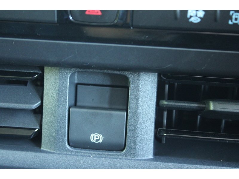 Ford Sport 320 L2 170ps Diesel Automatic - 19