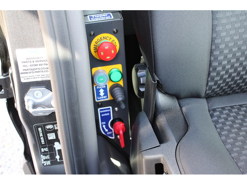 Ford 350 L3 Trend Crew Cab Bison Tipper 2.0 165ps Euro 6 Inc Cab Air Con 1996 4dr Tipper Six speed manual Diesel