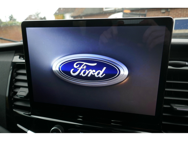 Ford 350 L3 D/CAB Tipper 165ps 2.0 Euro 6 Leader DRW & RWD, Cab Air con 2.0 5dr Tipper Manual Diesel