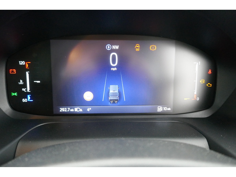 Ford 350 L3 D/CAB Tipper 165ps 2.0 Euro 6 Leader DRW & RWD, Cab Air con 2.0 5dr Tipper Manual Diesel