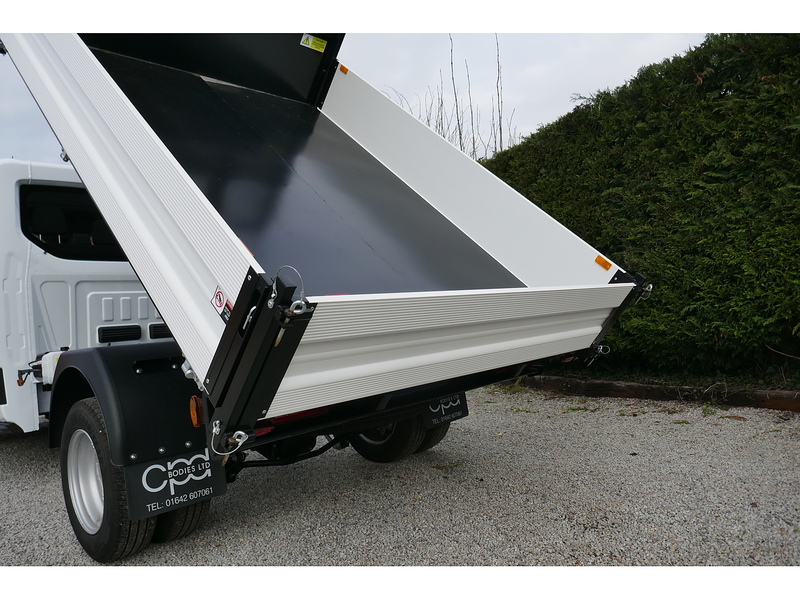 Ford 350 L3 D/CAB Tipper 165ps 2.0 Euro 6 Leader DRW & RWD, Cab Air con 2.0 5dr Tipper Manual Diesel