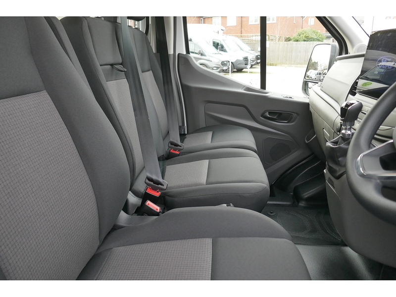 Ford 350 L3 D/CAB Tipper 165ps 2.0 Euro 6 Leader DRW & RWD, Cab Air con 2.0 5dr Tipper Manual Diesel