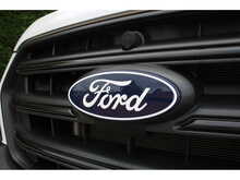 Ford Transit 350 L4 Dropside Tail Lift Truck 165ps Euro 6 - Towing axle with 7,000kg gross train mass