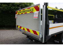 Ford Transit 350 L4 Dropside Tail Lift Truck 165ps Euro 6 - Towing axle with 7,000kg gross train mass