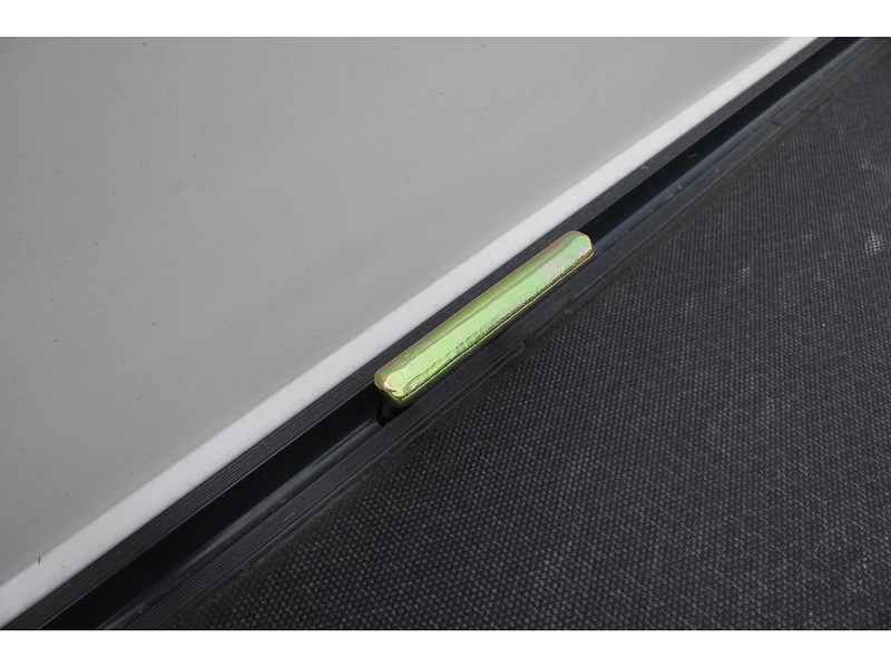 Ford 350 L4 Dropside Tail Lift Truck 165ps Euro 6 - Towing axle with 7,000kg gross train mass 1996 Dropside Manual Diesel