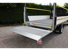 Ford Transit 350 L4 Dropside Tail Lift Truck 165ps Euro 6 - Towing axle with 7,000kg gross train mass