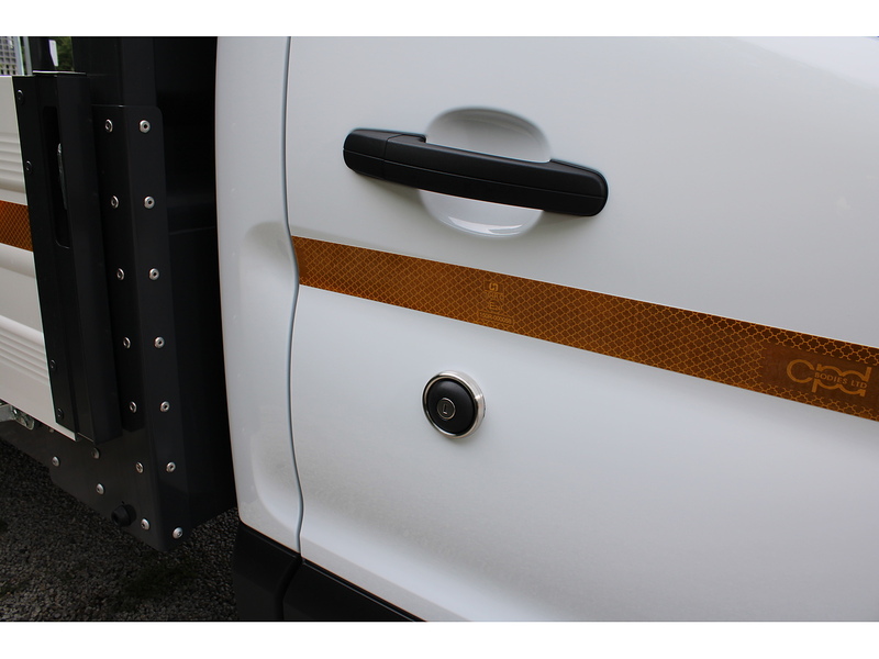 Ford 350 L4 Dropside Tail Lift Truck 165ps Euro 6 - Towing axle with 7,000kg gross train mass 1996 Dropside Manual Diesel