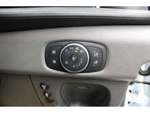 Ford Transit 350 L4 Dropside Tail Lift Truck 165ps Euro 6 - Towing axle with 7,000kg gross train mass